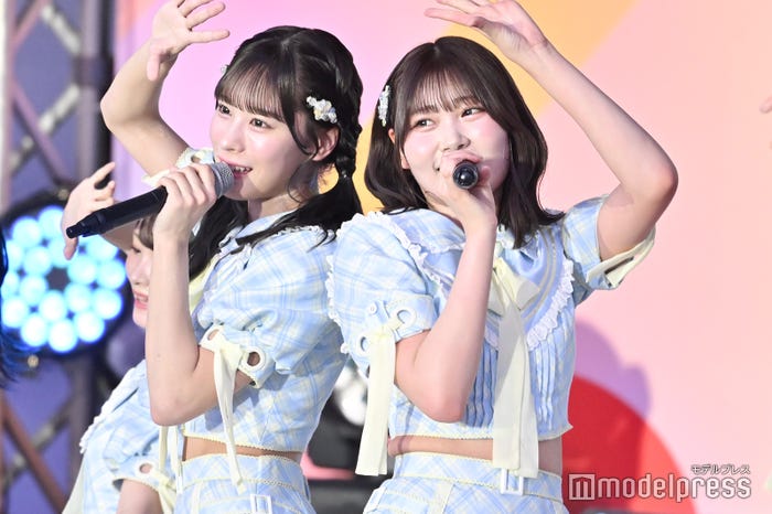 高橋舞、小澤愛実/≒JOY(C)モデルプレス