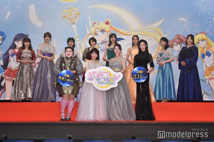 (前列左より)渡辺直美、福圓美里、三石琴乃、菜々緒(後列左より)前田愛、藤井ゆきよ、金元寿子、佐藤利奈、小清水亜美、伊藤静、大原さやか、皆川純子(C)モデルプレス