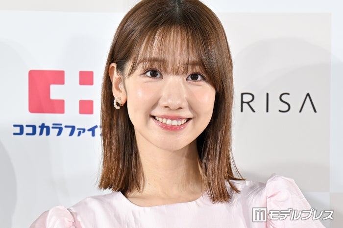 柏木由紀、熱愛報道後初公の場「交際は順調？」に笑顔