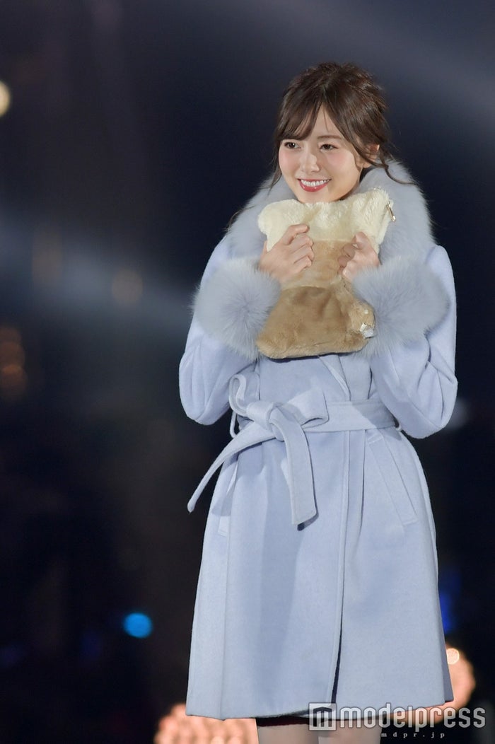 乃木坂46白石麻衣の投げキッスに北九州がうっとり 女神 の美貌で魅了 Tgc北九州17 モデルプレス 乃木坂46白石麻衣の投げキッスに北九州がうっとり 女神 の美貌で魅了 Tgc北九州17 モデルプレス