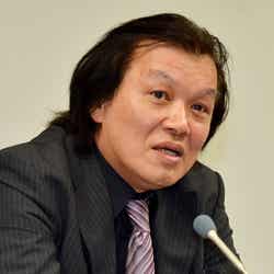 土屋アンナ提訴記者会見を行った甲斐智陽氏