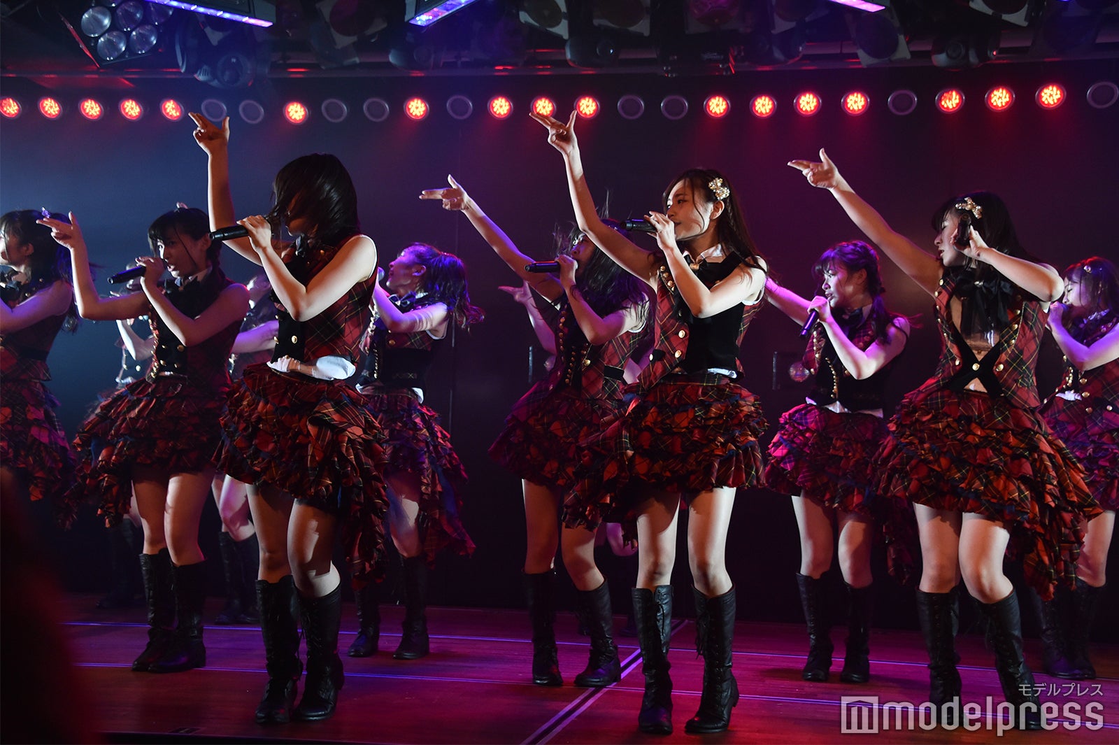 AKB48「ヤバいよ！ついて来れんのか？！」公演（C）モデルプレス