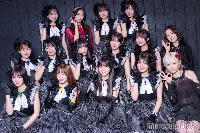 (前列左から)上杉真央、沖玲萌、小杉怜子、入山七菜、藤本理子(中列左から)今井陽菜、坂本結菜、鈴木心緒、久木田帆乃夏、高村栞里、雨宮凜々子、(後列左から)山下未愛、三好菜乃、多田七帆、上西萌々(C)モデルプレス