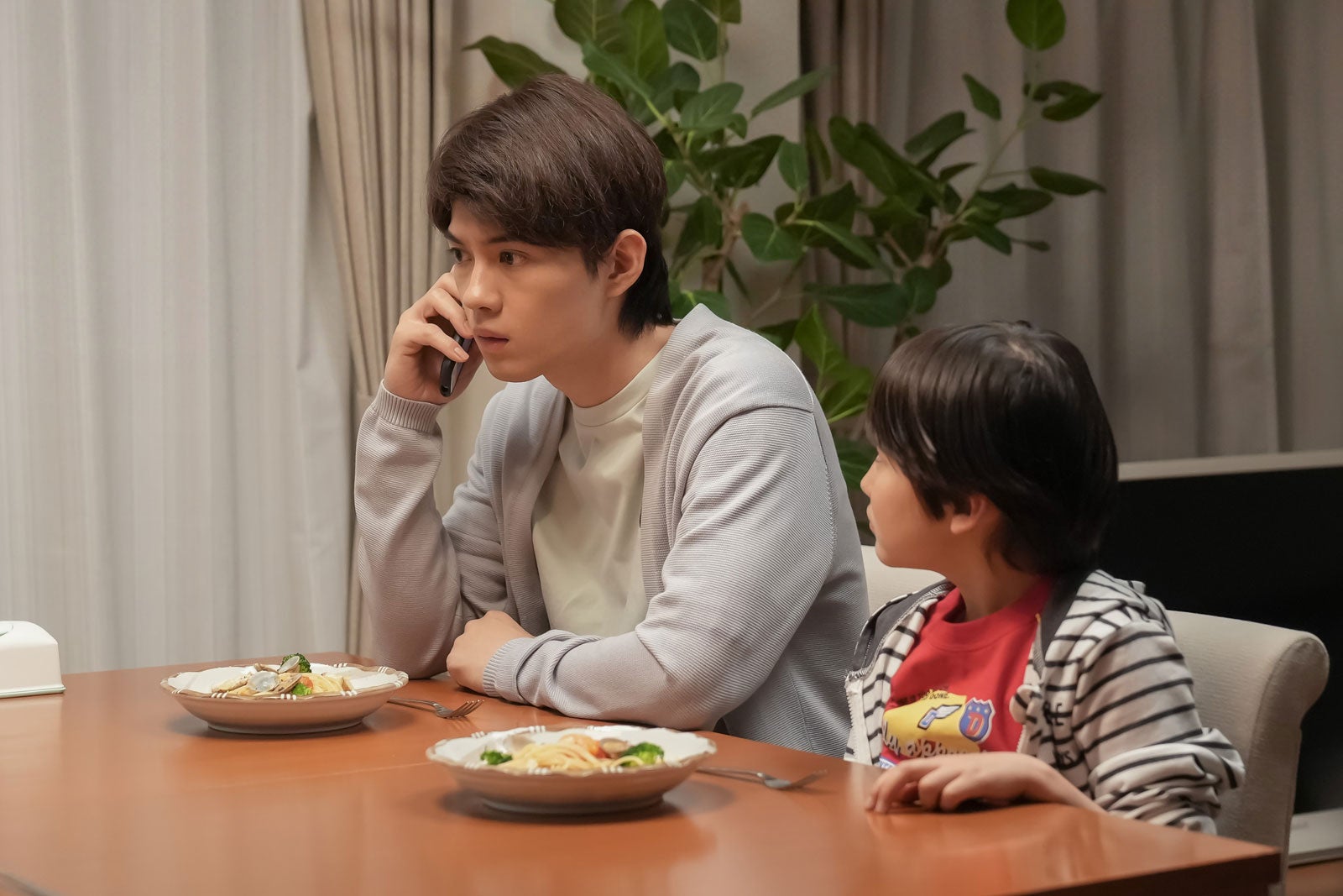 佐野勇斗、宮崎莉里沙「おむすび」第114話（C）NHK