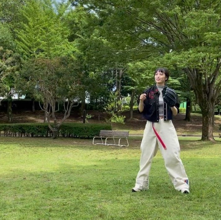 清野菜名、綺麗すぎる投球フォームが話題「プロ野球選手並みの豪速球」