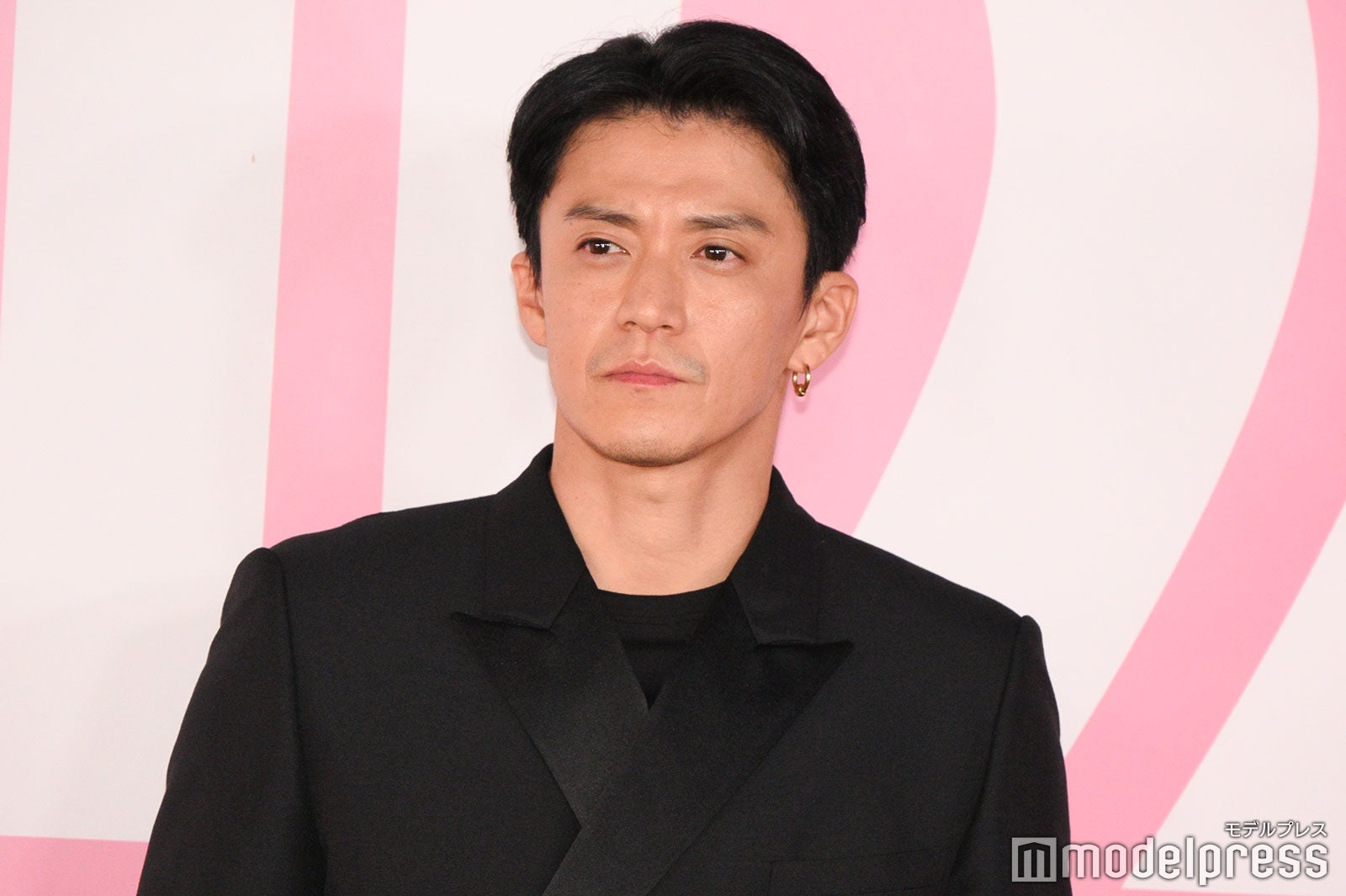 小栗旬（C）モデルプレス