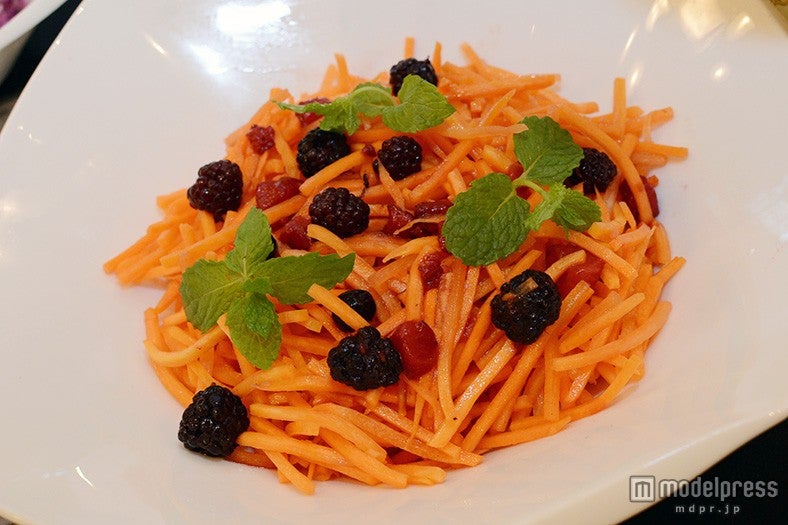 キャロットとベリーのサラダ