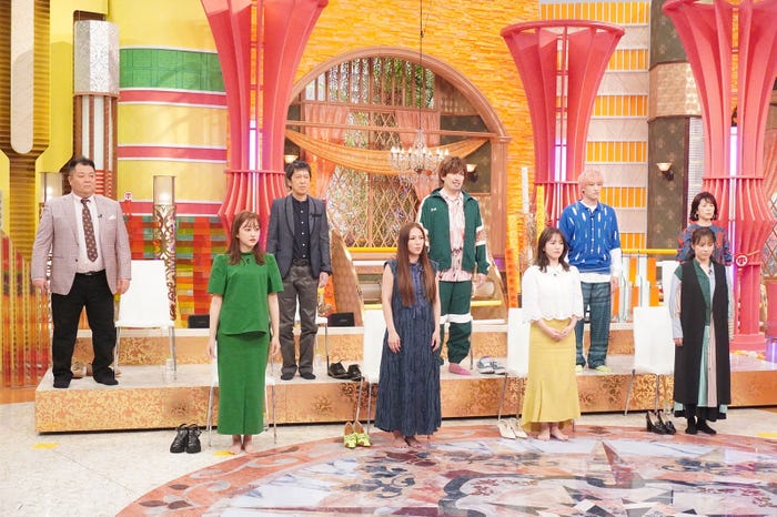 (上段左から)ブラックマヨネーズ(小杉竜一、吉田敬)、EXIT(りんたろー。、兼近大樹)、磯野貴理子(下段左から)菊地亜美、LINA(MAX)、磯山さやか、佐藤仁美(C)フジテレビ