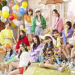 Girls2、4th EP「Girls Revolution／Party Time!」（4月28日リリース）初回限定盤ジャケット写真（Blu-ray／DVD共通絵柄）（提供写真）