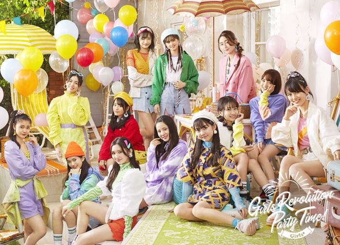 Girls2、4th EP「Girls Revolution/Party Time!」(4月28日リリース)初回限定盤ジャケット写真(Blu-ray/DVD共通絵柄)(提供写真)