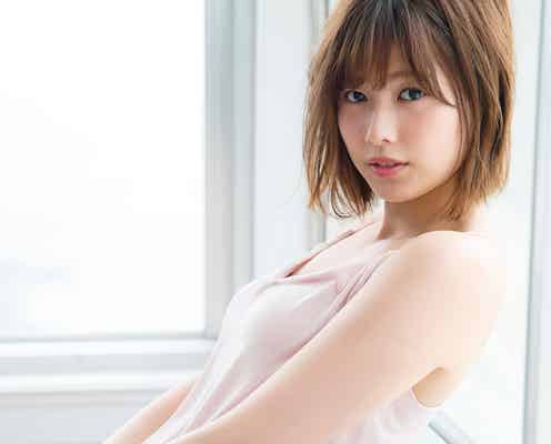 欅坂46渡邉理佐、ヘルシーな肌見せで魅了 キュートな“彼女感”先行カット<WHITE graph>
