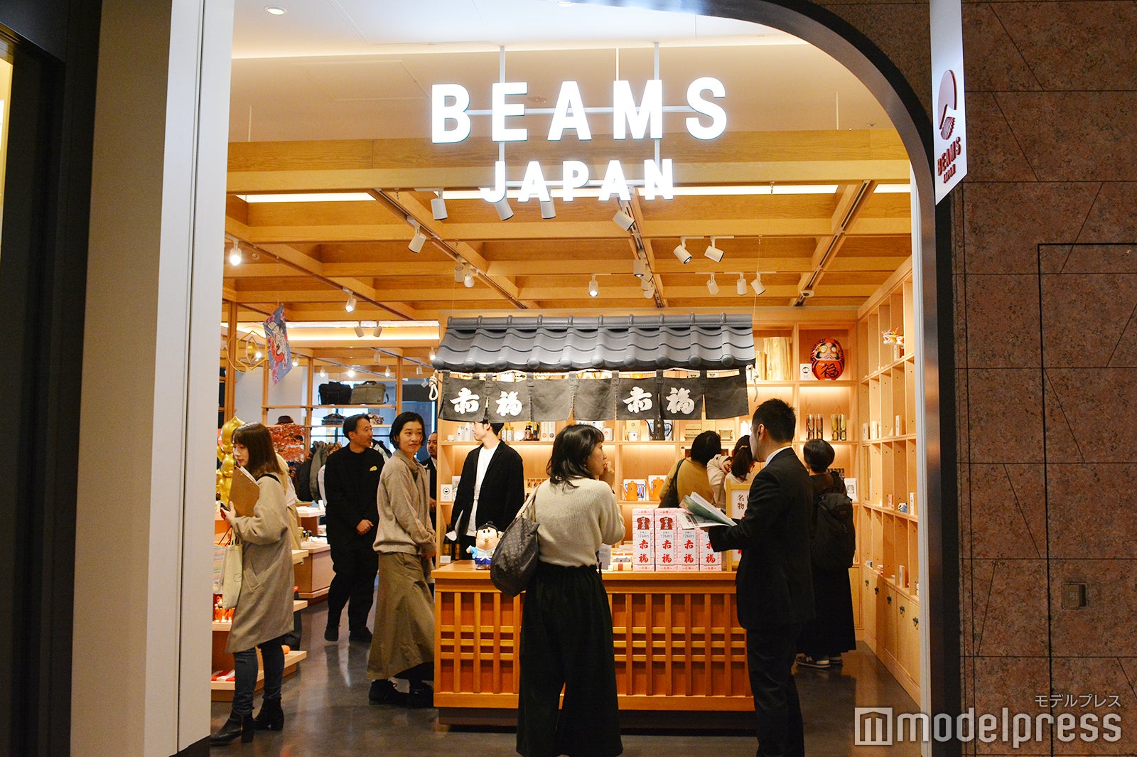 ビームス ジャパン（C）モデルプレス