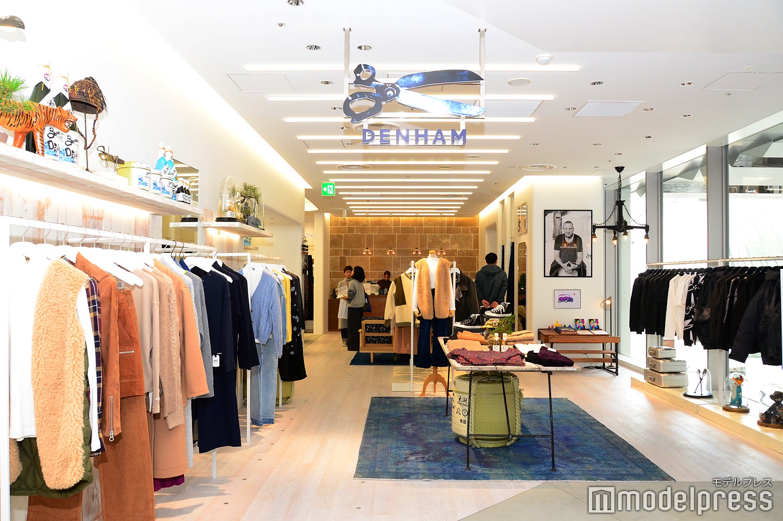 DENHAM（C）モデルプレス