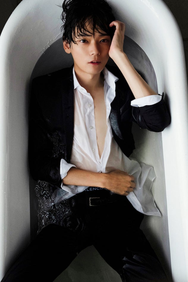 古川雄輝、4年ぶり写真集決定　セクシーなバスタブショットにドキッ