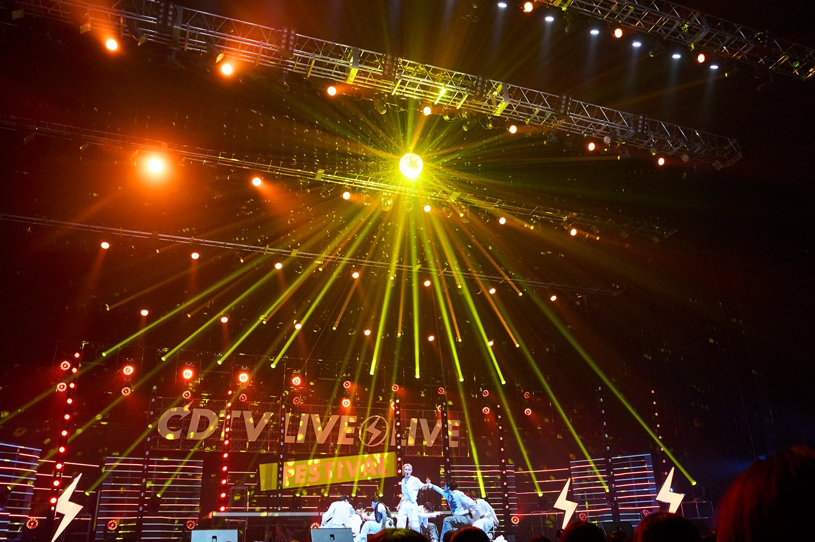 JO1（C）LAPONE Entertainment