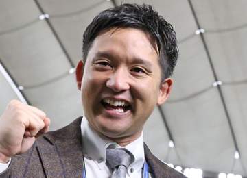 「左が杉谷じゃないの？」「そっくりすぎる」 元日本ハム戦士「両親とランチ」投稿にSNS反響「お母様もお若い！！二度びっくりしました！！」