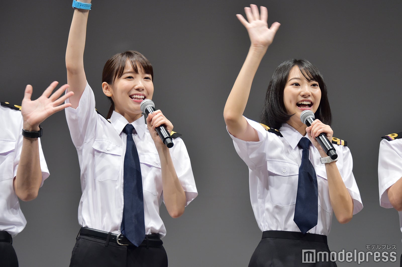 飯豊まりえ、武田玲奈 （C）モデルプレス