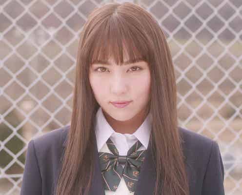 石川恋、制服姿で主演 自身初の試みを発表