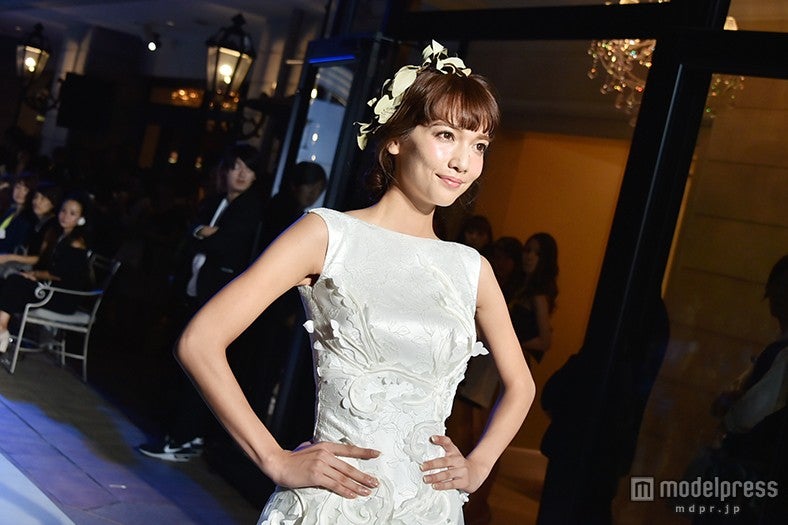 ウェディングドレスショーの様子