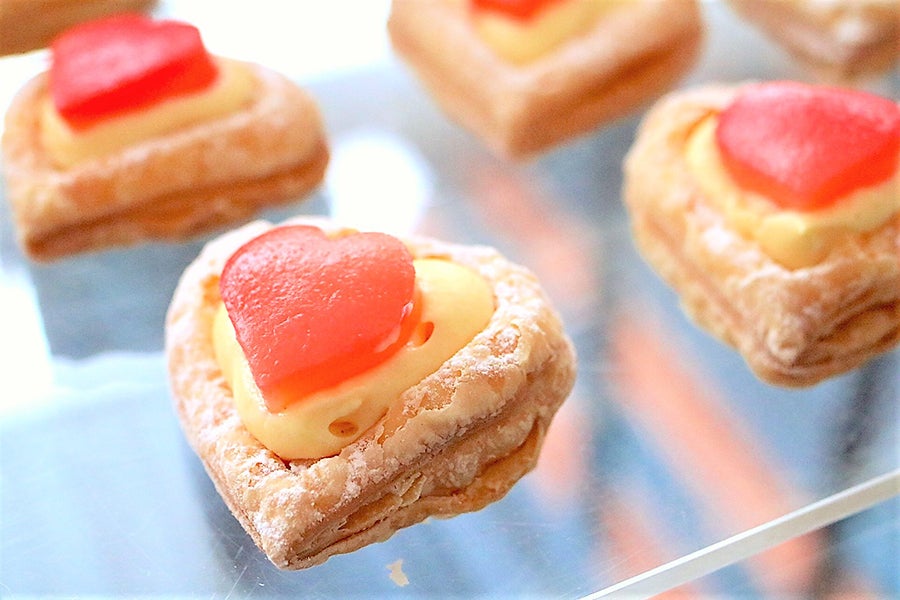 サマーデザートブッフェ ハート型のスイーツ