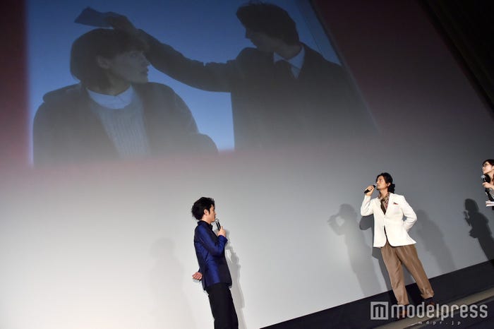 劇中の妄想シーンを再現(C)モデルプレス