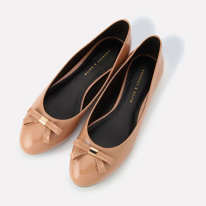 パテントボーディティールバレリーナ「CHARLES & KEITH」7,020円(税込)/画像提供:CHARLES & KEITH