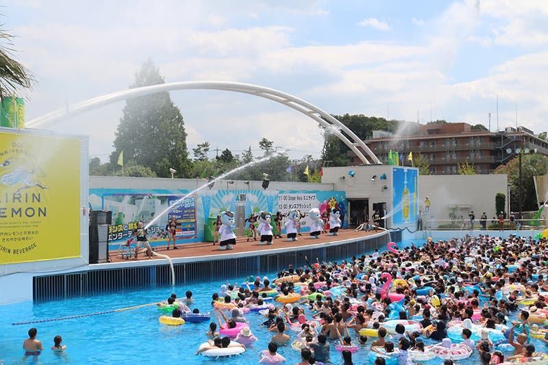 “KRUNK×BIGBANG”が登場する“プール WAI”(画像提供:avex)