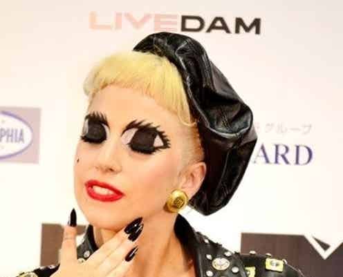 レディー・ガガの妹、姉譲りのセンスを活かしデザイナーデビュー