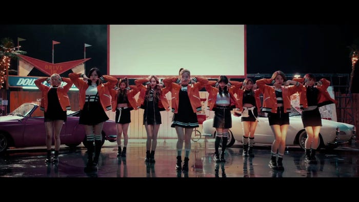 TWICE「TT -Japanese ver.-」MVより(画像提供:ワーナーミュージック・ジャパン)