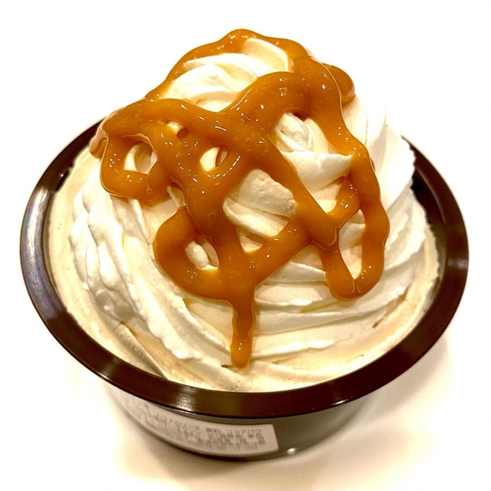 ファミリーマートの「クリームほおばるキャラメルショコラ」