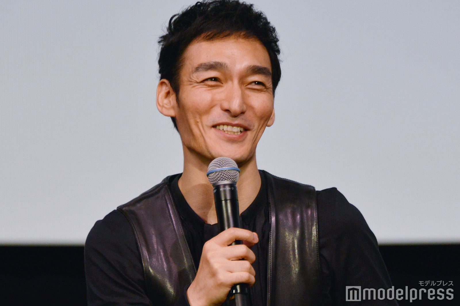 草なぎ剛（C）モデルプレス