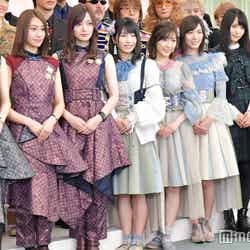 記者会見に登壇したメンバー／乃木坂46、AKB48、欅坂46 （C）モデルプレス