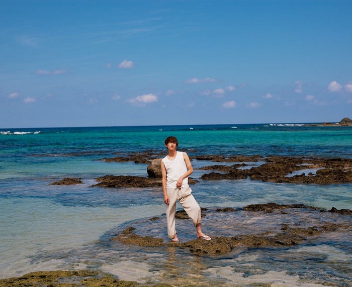 杉野遥亮ファースト写真集『あくび』(2018年3月30日発売)(C)WANIBOOKS