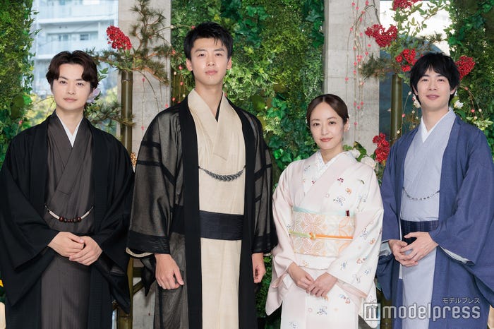 瀬戸康史、竹内涼真、井上真央、渡辺大知(C)モデルプレス