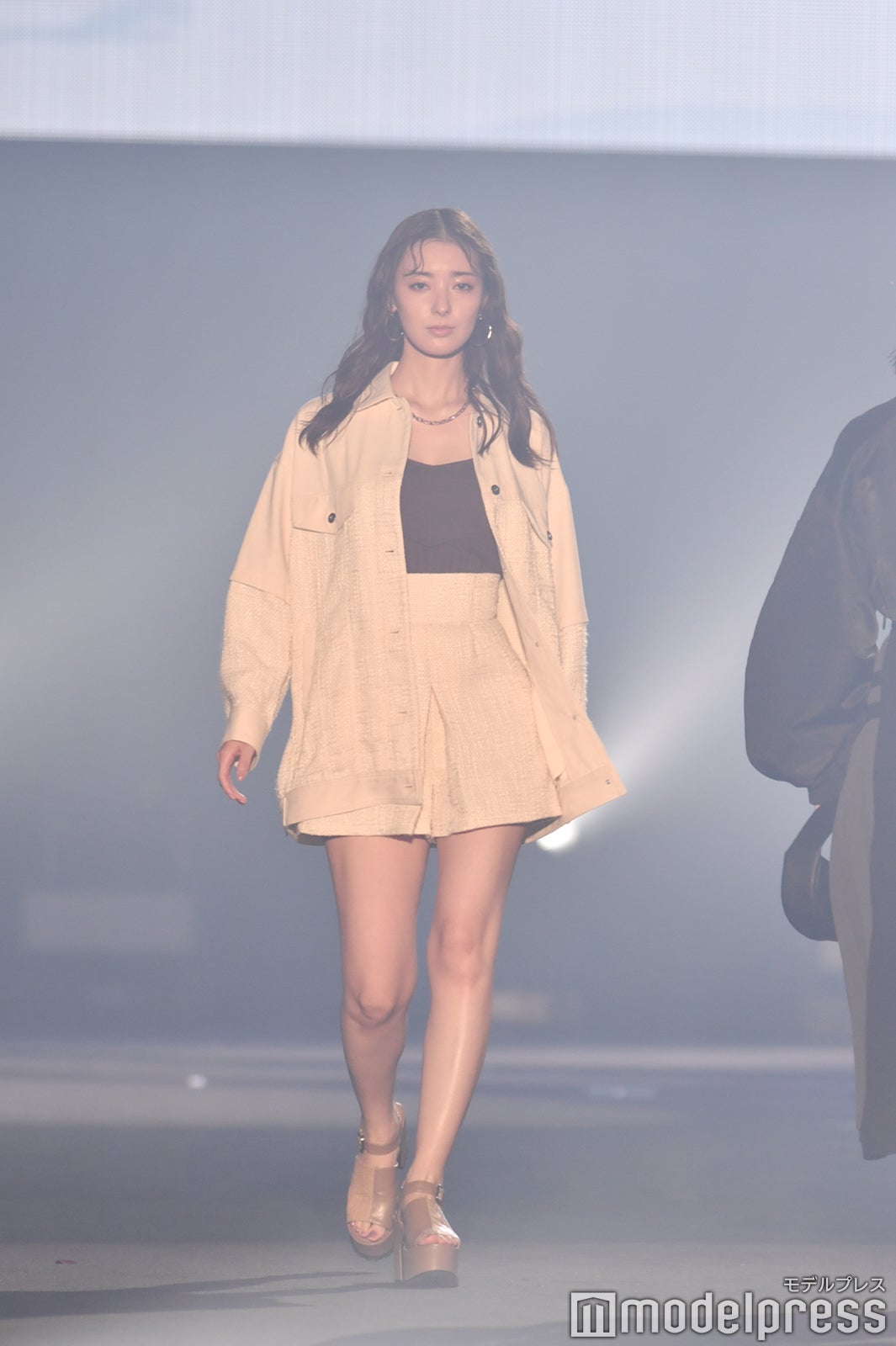 （C）モデルプレス