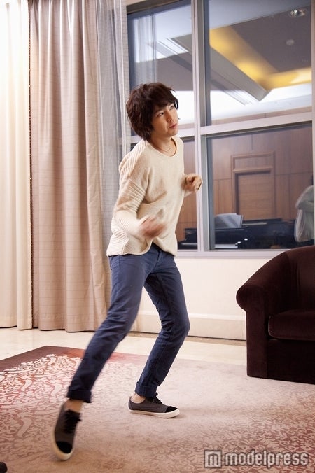 「Shufoo!」新CMに出演するチャン・グンソク