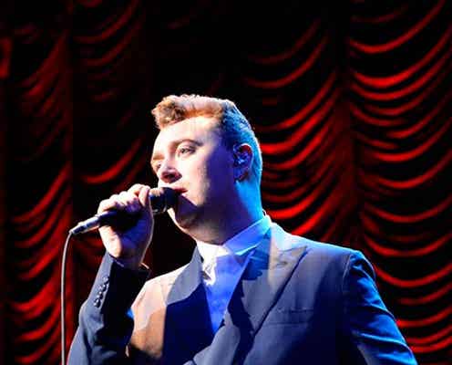 グラミー4冠サム・スミス、1分で完売の初来日公演で天使の歌声披露<セットリスト>