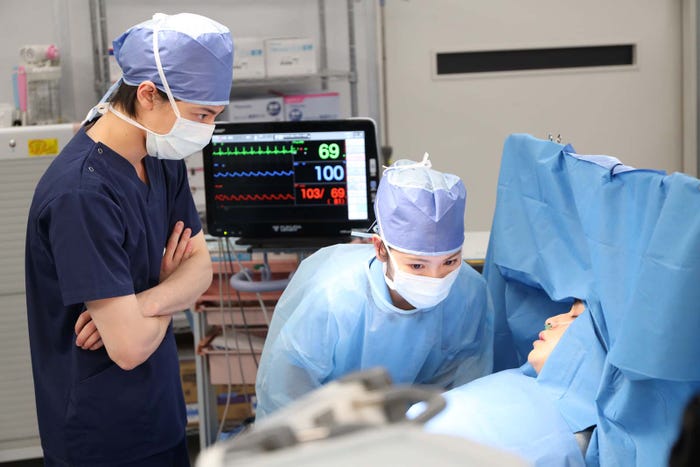 高杉真宙、川栄李奈」、兵頭功海「となりのナースエイド」第6話より(C)日本テレビ