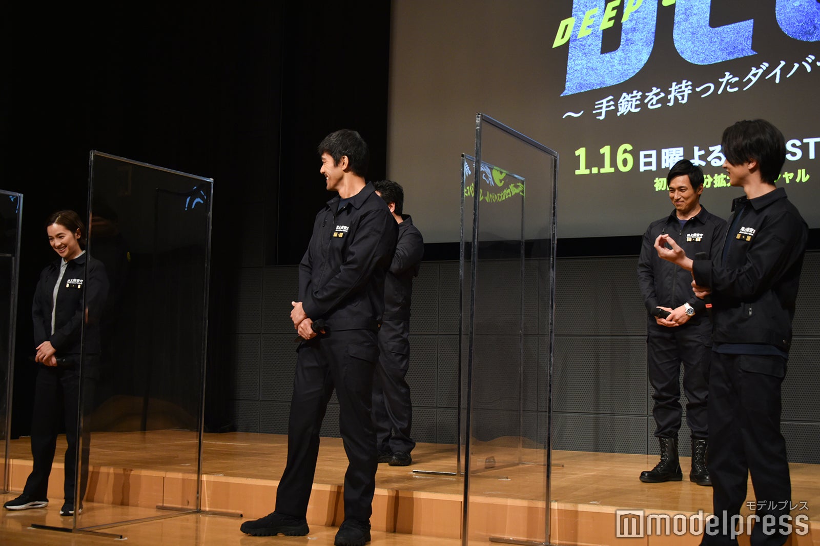 （C）モデルプレス