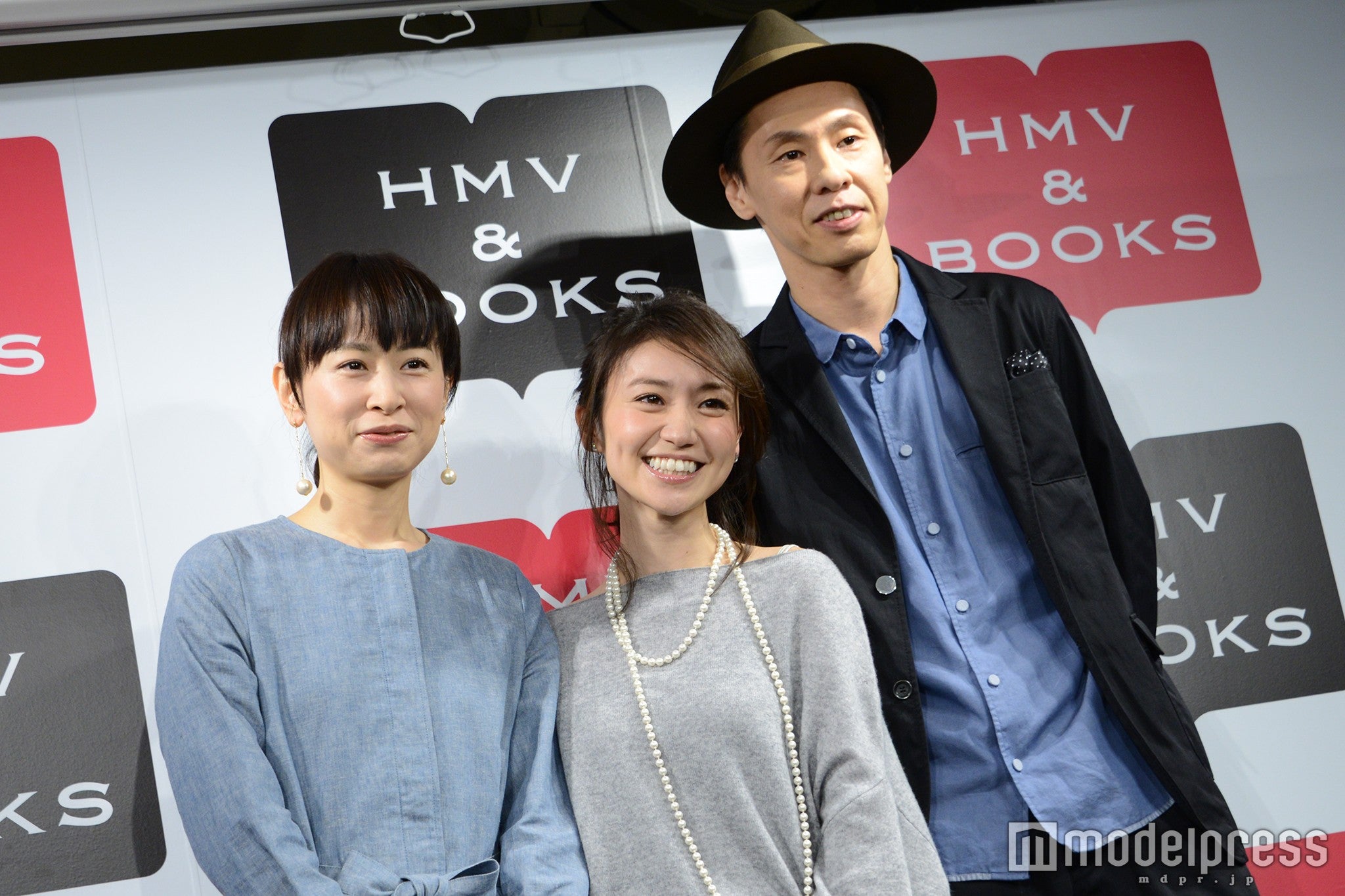 （左から）タナダユキ監督、大島優子、大倉孝二（C）モデルプレス