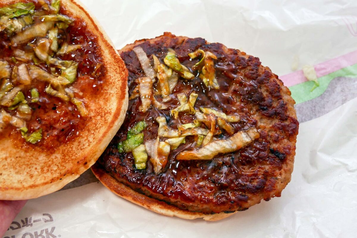 マクドナルド、青春の味「マックポーク」が復活 単品230円に “あの頃”と変わった点も…