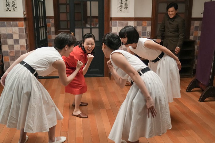 伊原六花、趣里、清水くるみ、片山友希、橋本じゅん「ブギウギ」第53話(C)NHK