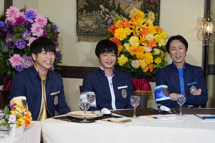 増田貴久、田中圭、矢部浩之(C)日本テレビ