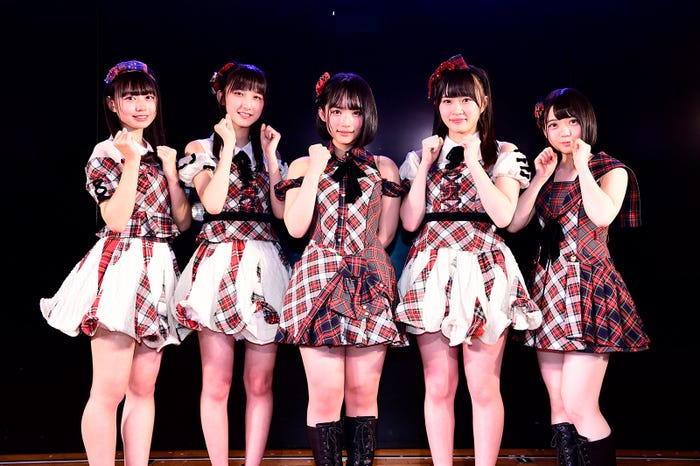 「AKB48劇場13周年特別記念公演」夜公演より(C)AKS