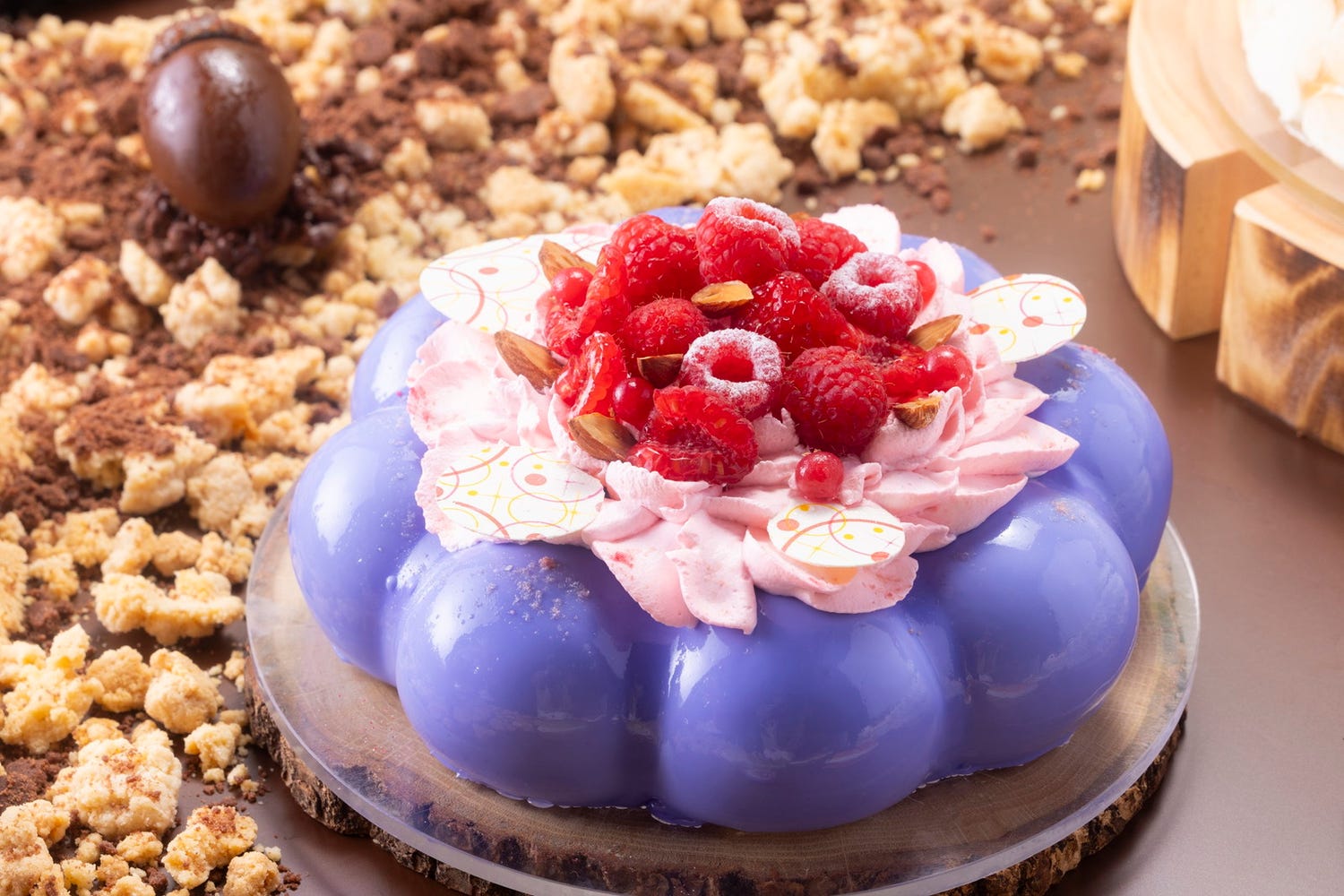 “妖精の棲む森”を表現したスイーツビュッフェ、ヒルトン大阪で開催