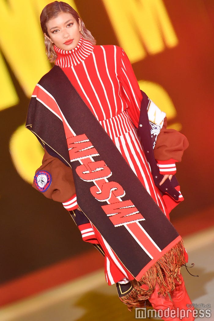 ローラ(C)モデルプレス