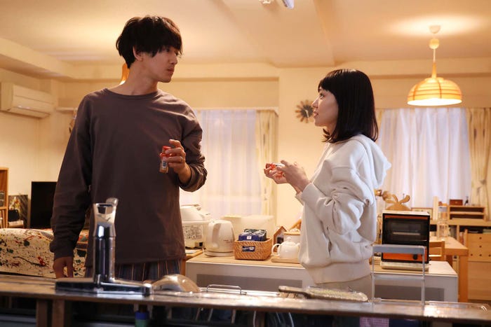 永山瑛太、奈緒「あなたがしてくれなくても」第4話より(C)フジテレビ