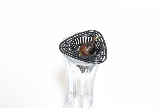 ダイソーの鉢底ネット（7.1cm×7.5cm×4.5cm、6個組）8