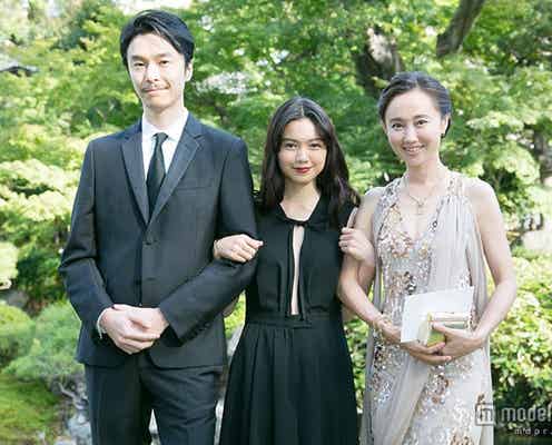 二階堂ふみ、胸元セクシードレスで京都に降臨