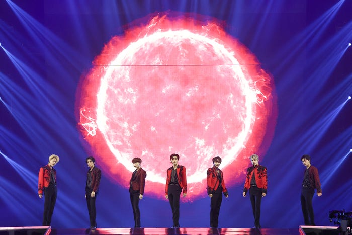 ENHYPEN(C)Weverse Con Festival